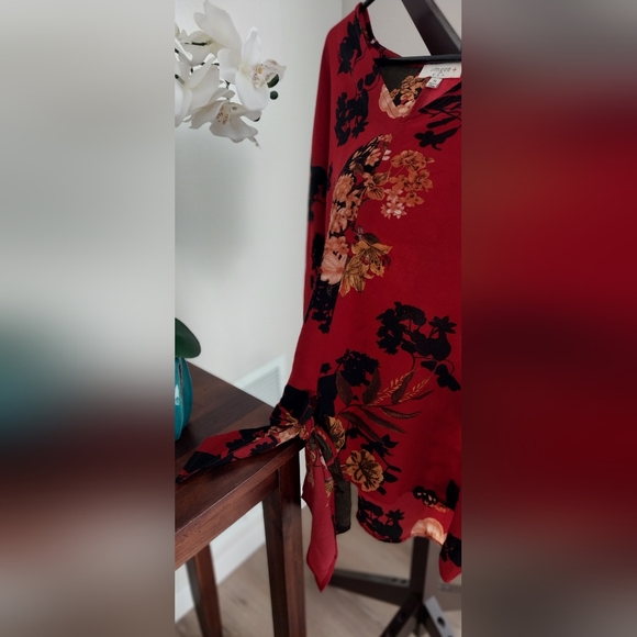 Umgee - Deep Red Front-tie Blouse - Picture 4 of 6